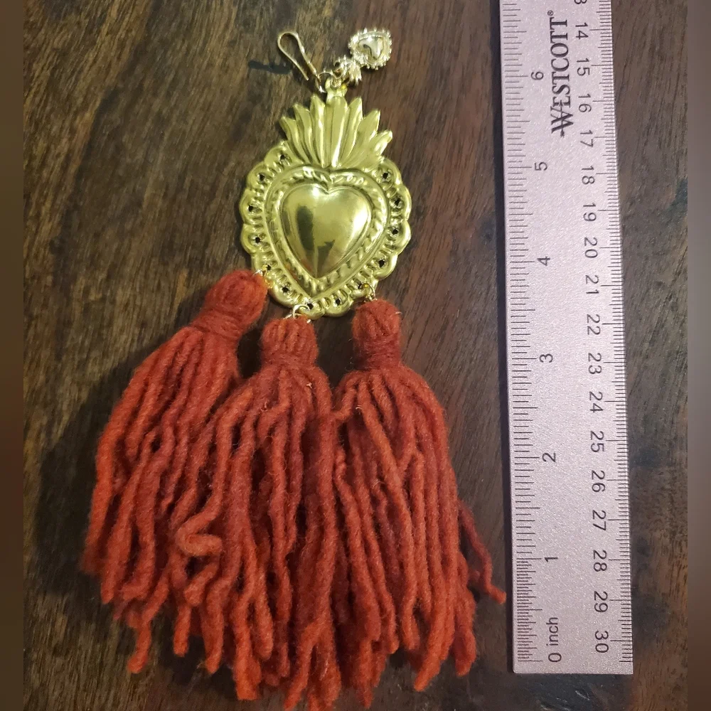 Beautiful hand made super lightweig laton heart and organic wool from Oaxaca Mx. - Picture 3 of 8